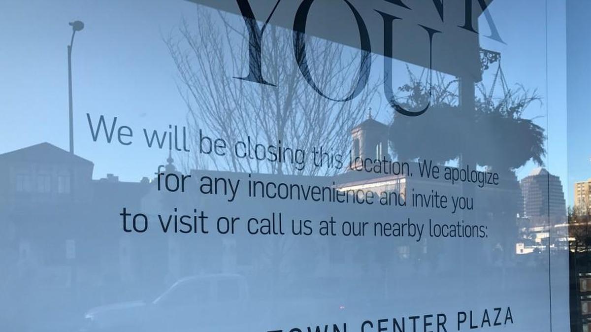 Williams-Sonoma posted this sign on the window of its Country Club Plaza store.