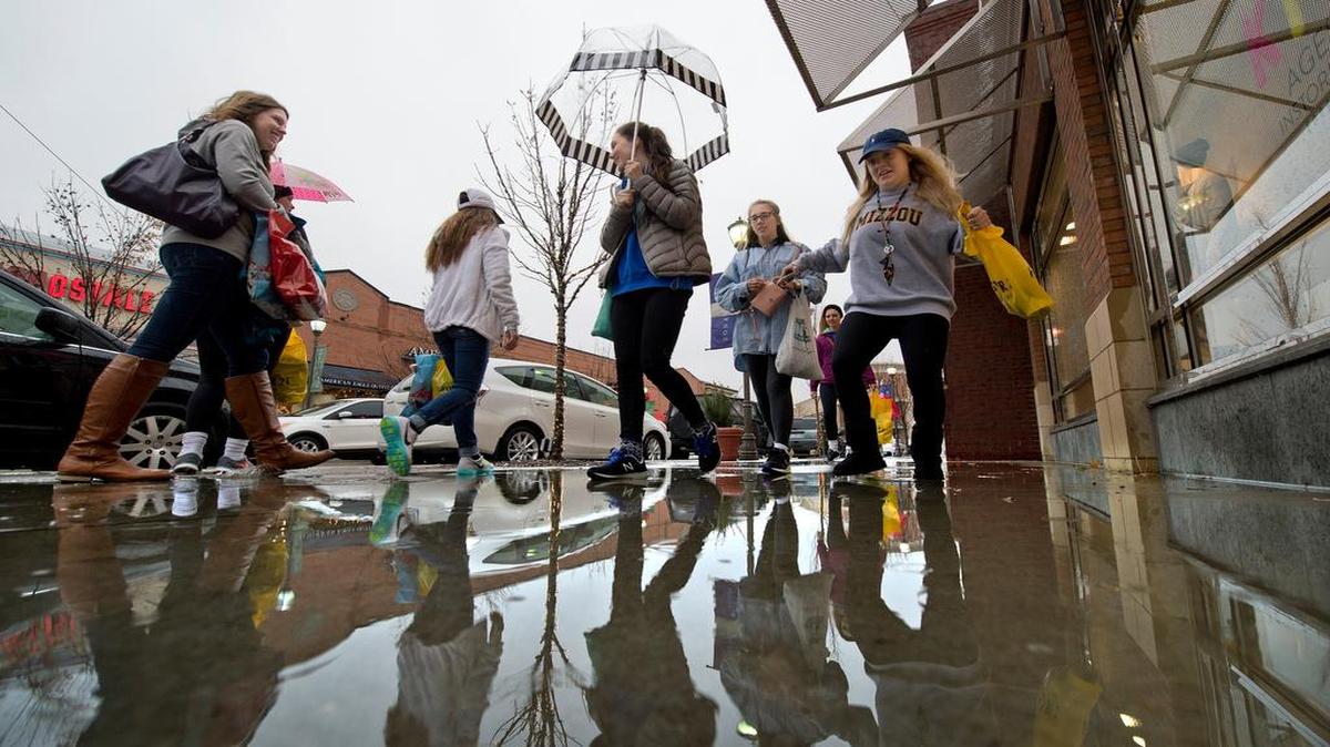 Zona Rose drew Northland shoppers, but crowds were not overwhelming.
