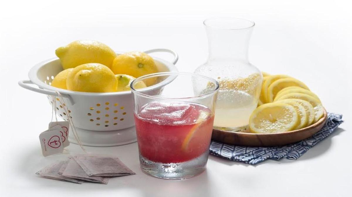 Houlihan’s new Bleeding Rose cocktail.