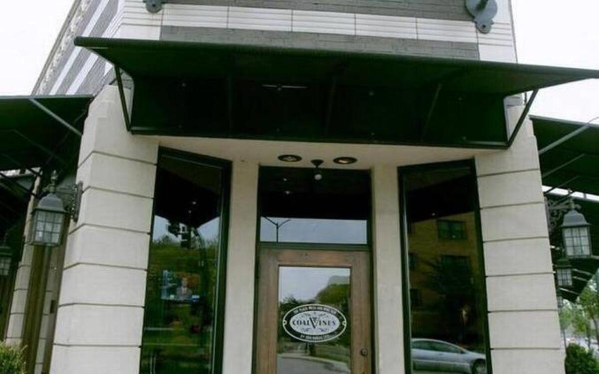 Coal Vines operated at 616 Ward Parkway for six years.