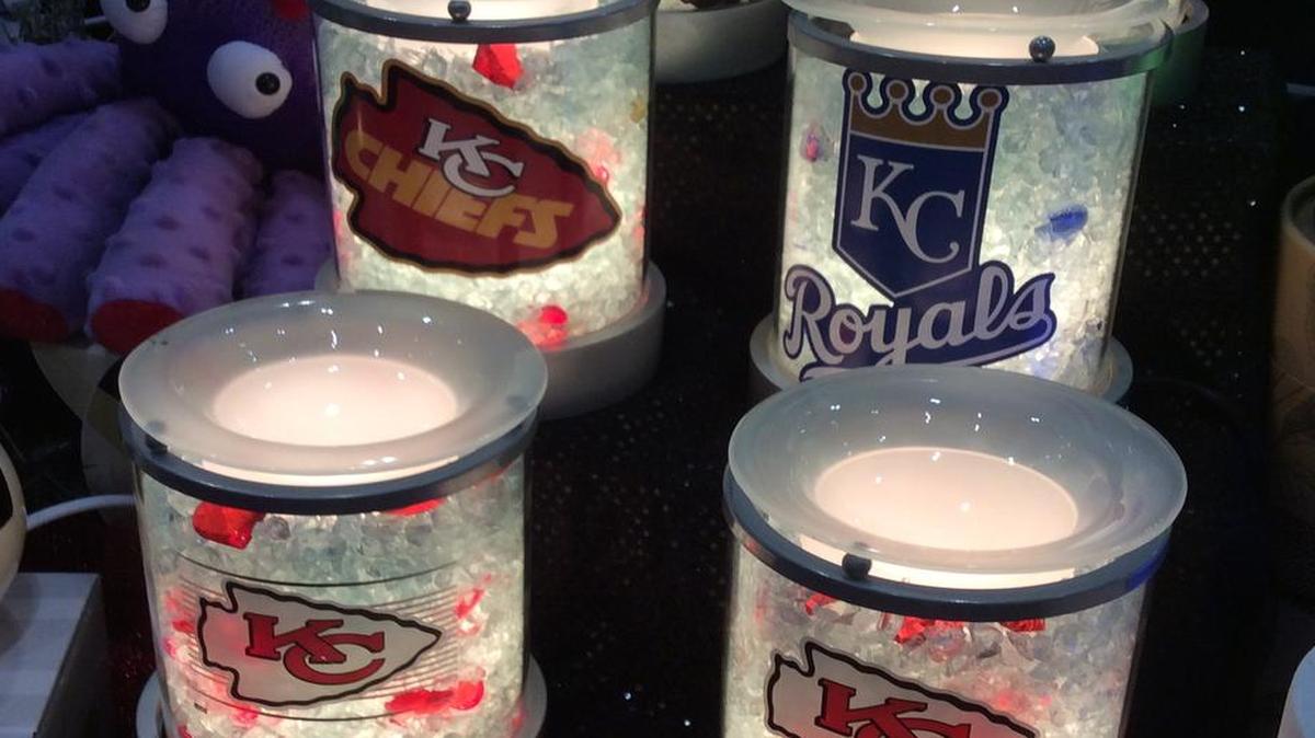 Robin Gilbreath, independent director for Scentsy, made some local designs.