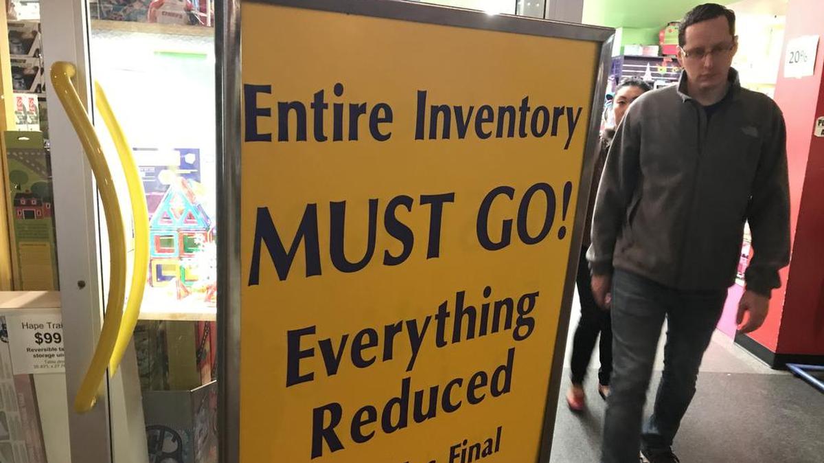 Zoom Toy Store plans to close when its lease expires at the end of January.