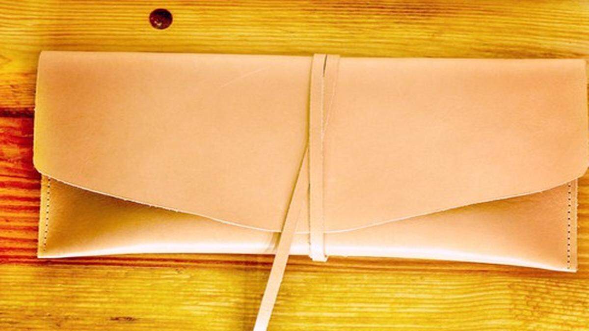
EB Leatherworks’ Wrap Clutch.
