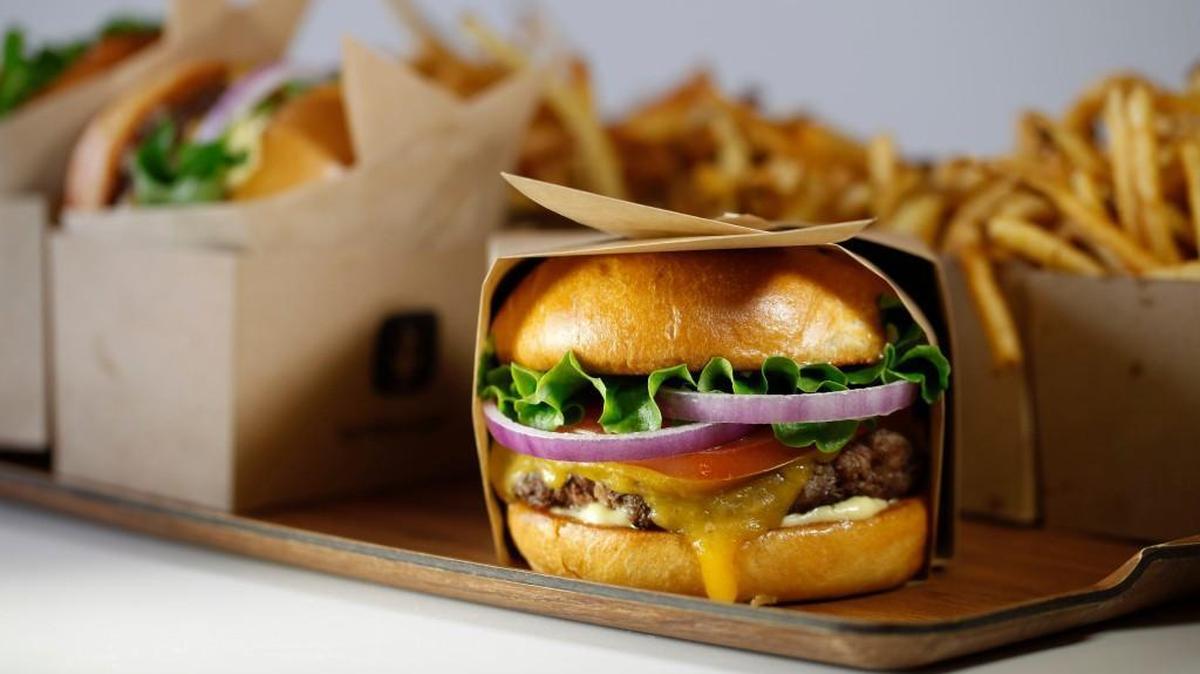 Larkburger offers gourmet burgers including Black Angus, portabella and turkey burgers, in a fast casual environment.