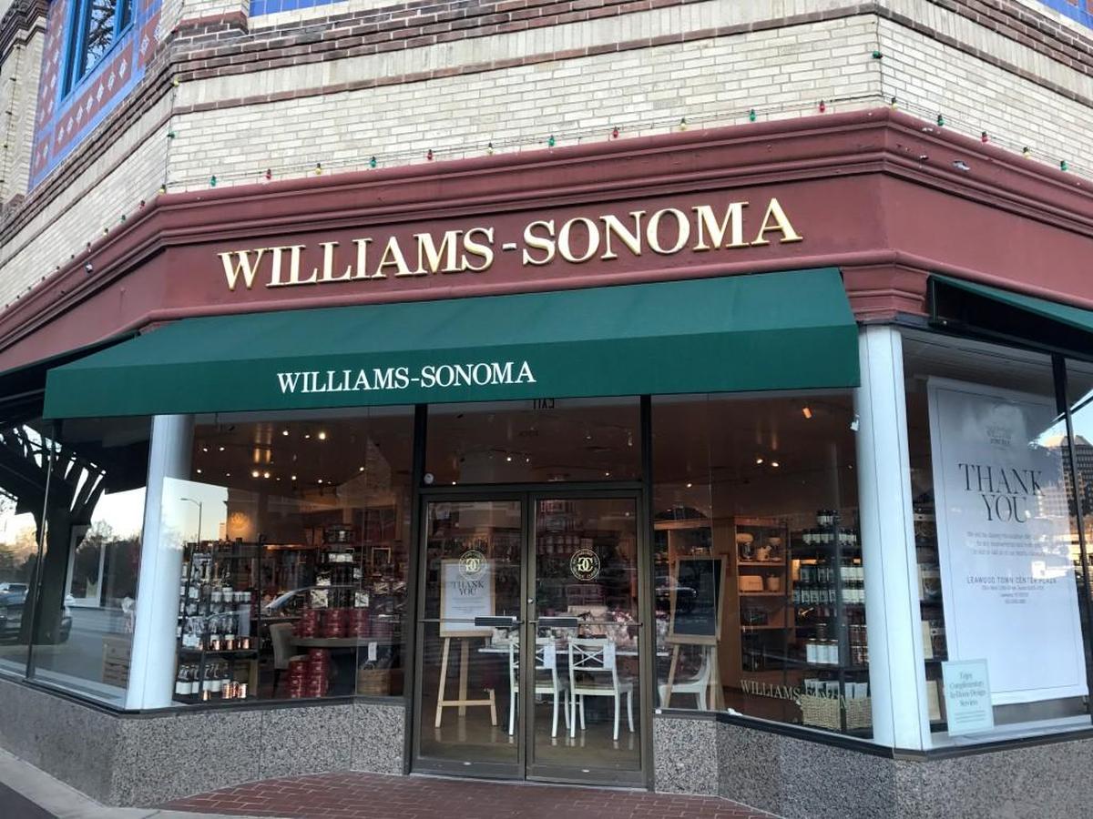 The Plaza’s Williams-Sonoma store plans to close in January.