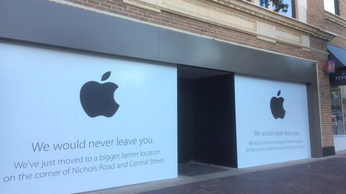 Sprint plans a Nov. 18 opening at 4712 Broadway.