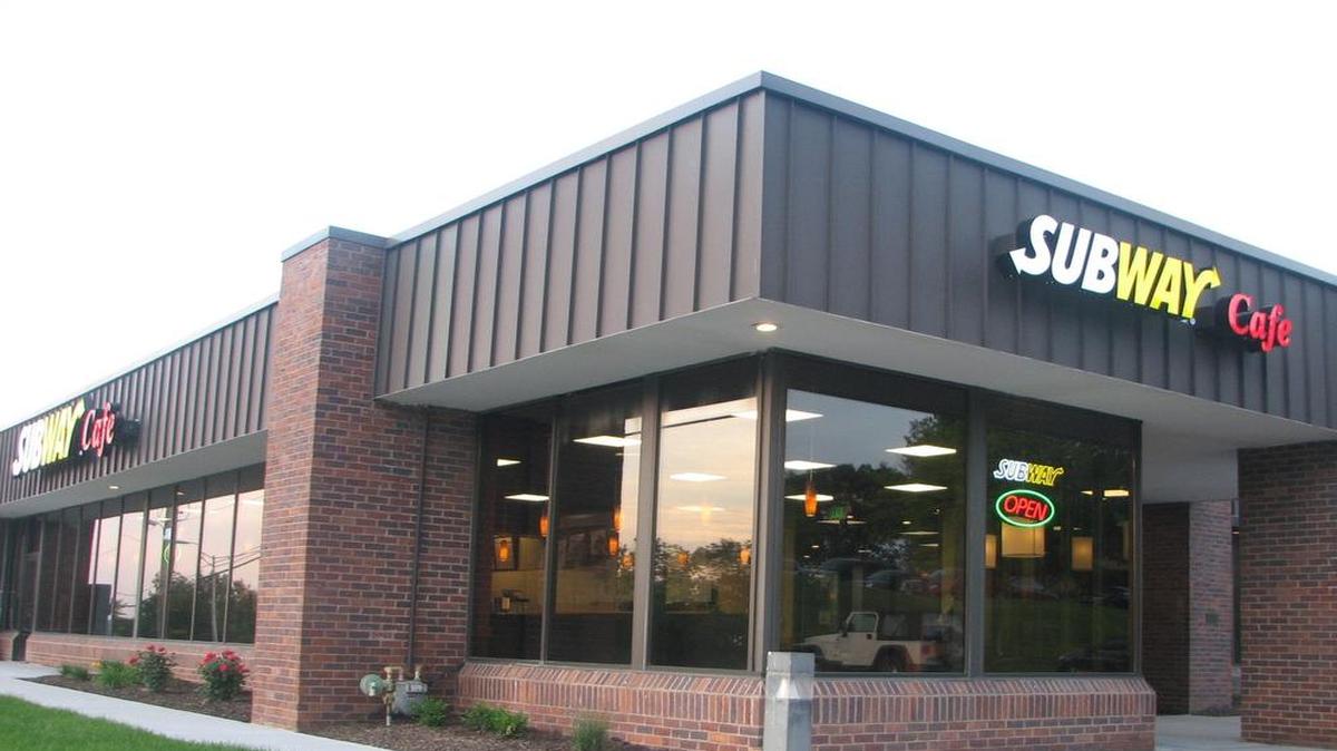 
Subway Cafe has opened at 11011 Antioch Road.
