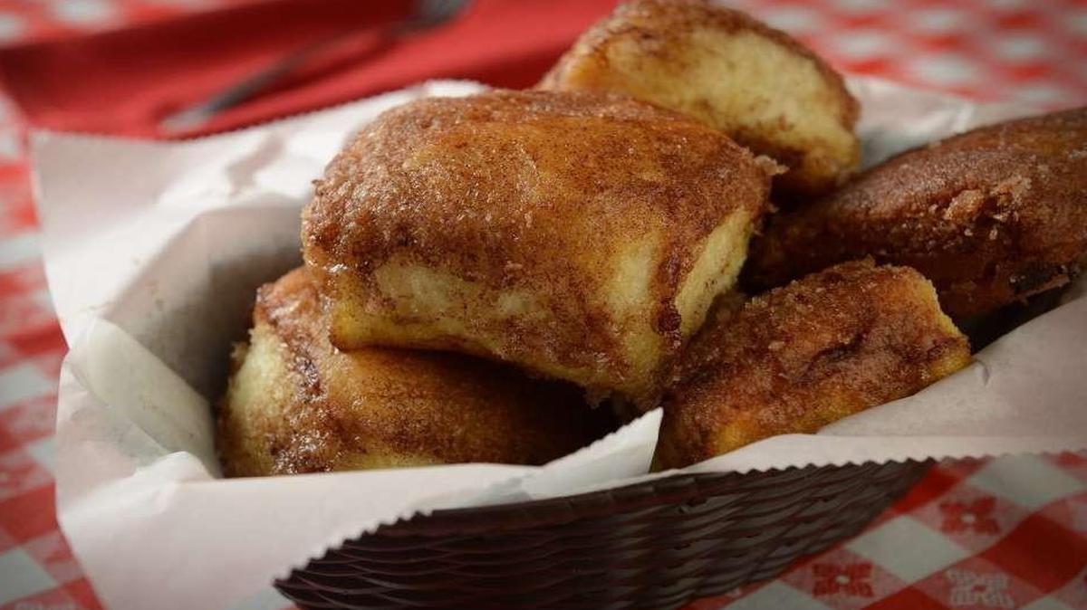The Food Network says Stroud’s cinnamon rolls have a sweet cinnamon topping, yeasty bread in the middle, and a buttery bottom.