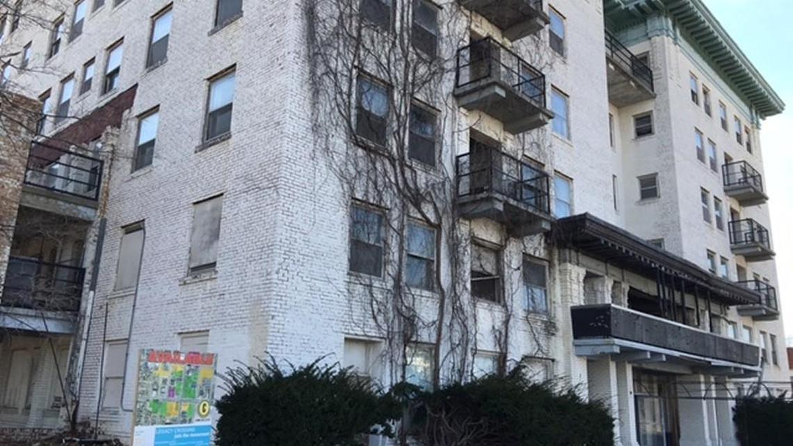 A long-vacant building at 911 Linwood Blvd., built in 1912 as a hotel, is to become 95 market-rate apartments under a plan by Ted Sleder with Brickstone Capital Development.