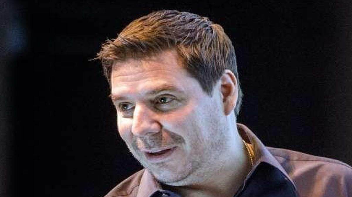 
Sprint CEO Marcelo Claure gained a contract extension but lost his pay raises for the next four years. But a potentially bigger payoff is on the table.
