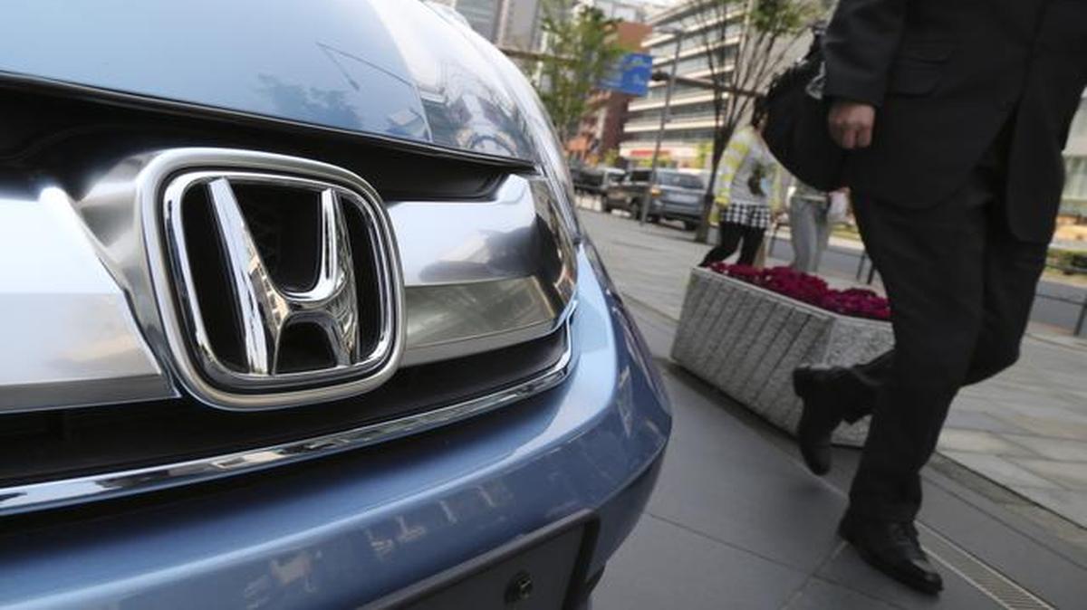 
As part of the consent order, Honda will revise its regulatory compliance practices, improve personnel training and complete two outside audits on its data reporting.

