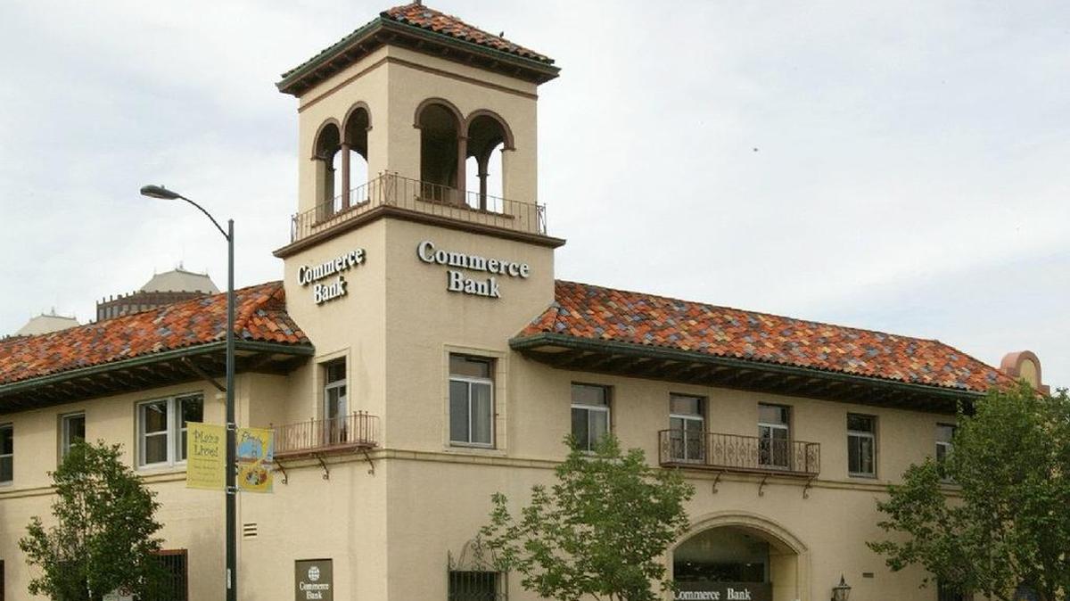 Kansas City-based banking company Commerce Bancshares said demand for business real estate loans and consumer mortgages helped lift earnings in the final months of 2016, which boosted profits for the year.