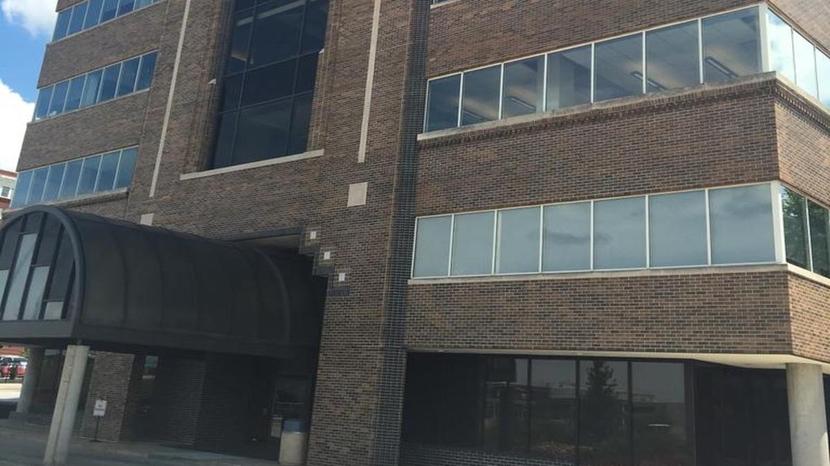 The Rivergate Business Center at 600 Broadway originated in 1904 and expanded into its current form in 2007. The building has 132,000 square feet of office space and 415 parking spaces.