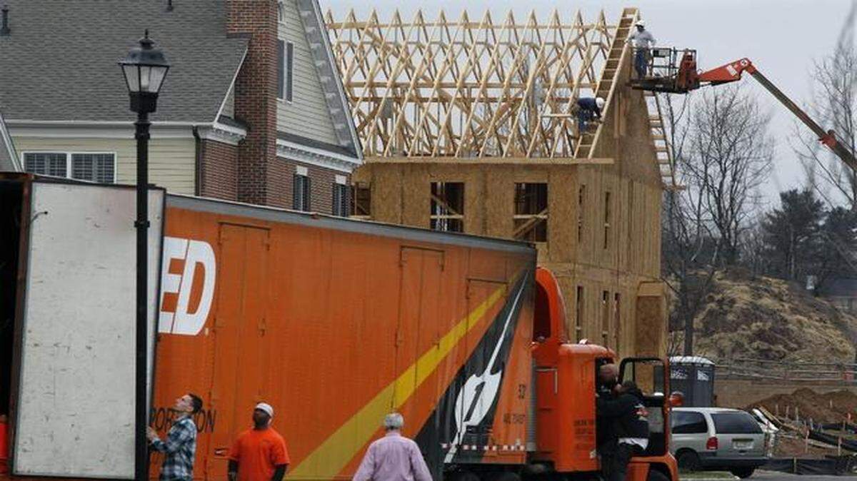 
The Home Builders Association of Greater Kansas City said 347 building permits were issued for single-family homes last month in the eight-county area. That was down from 358 in July and 354 in August 2013.
