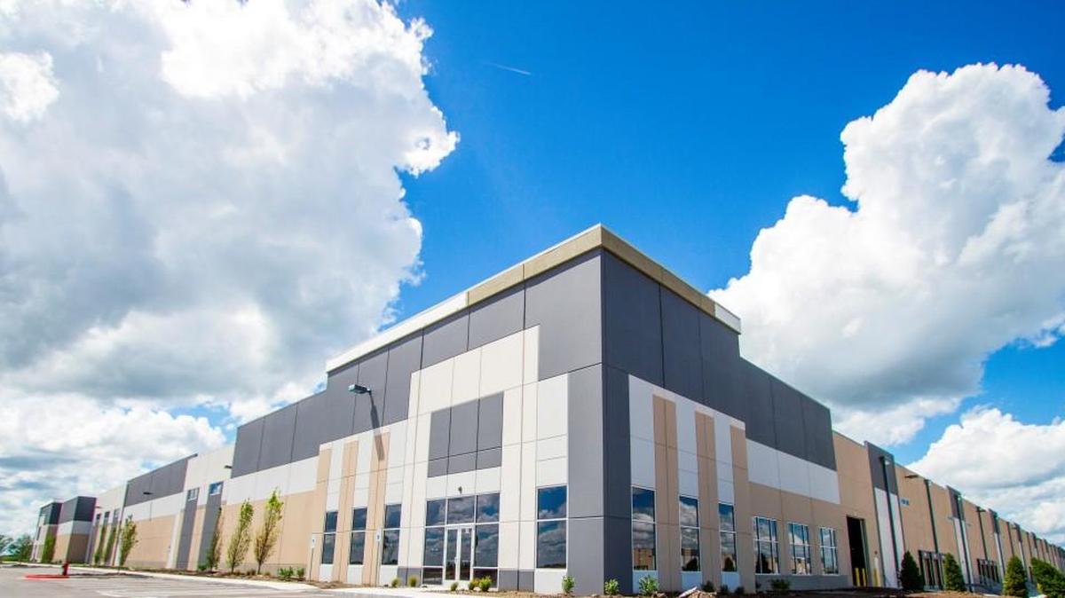 Two new speculative industrial buildings are being built in Logistics Park Kansas City.