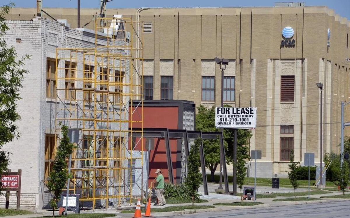 
Developers seeking to redevelop on 63rd Street between Oak Street and Troost Avenue may get be able to get some financial relief thanks to a decision made by a Kansas City agency.
