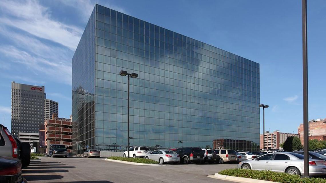 The vacant Executive Plaza Office Building, familiarly known as “the flashcube,” will be converted to apartments. The building, at 710-720 Main St., holds a prominent spot on the streetcar line in downtown Kansas City.