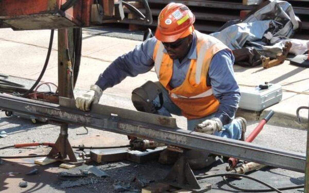 
An app and loyalty program will promote retailers as open for business while construction continues on Kansas City’s downtown streetcar.
