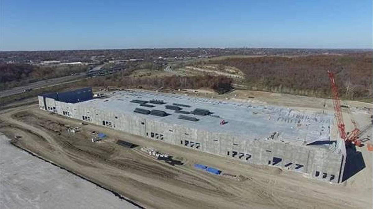 A drone photograph shows the first warehouse building constructed in the new Three Trails Industrial Park in south Kansas City.