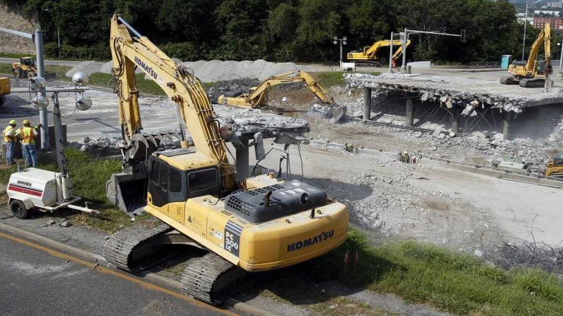 A new Missouri law allows local governments the option to enter into design-build contracts with general contractors for capital projects. Backers of the idea say it’ll help speed construction times for projects.