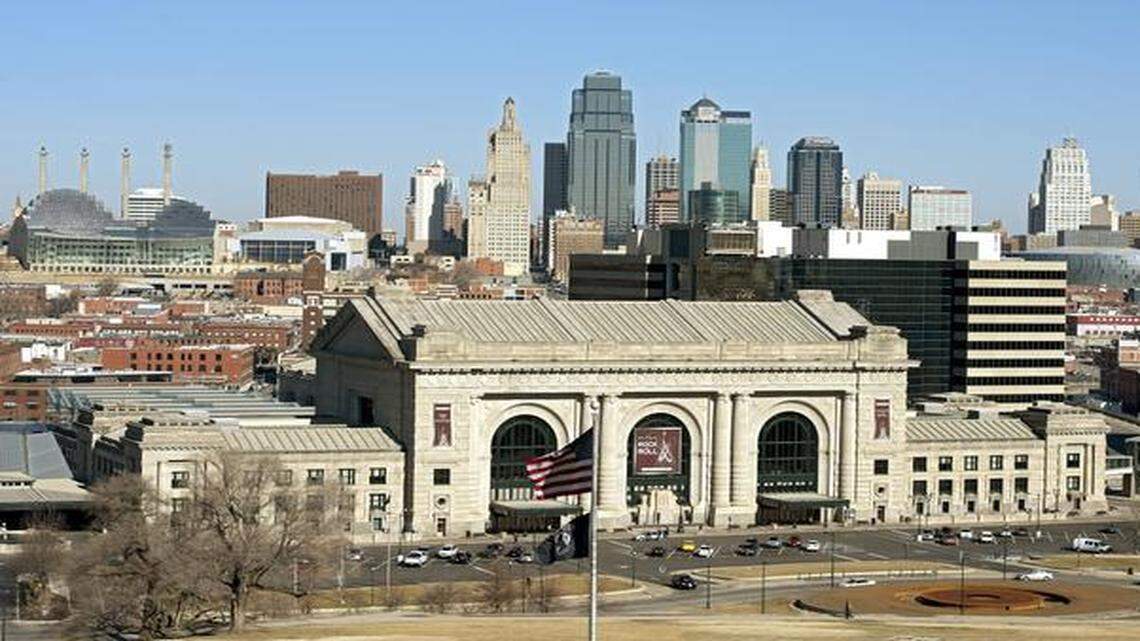 
The Kansas City Area Development Council celebrated its best job recruitment year in history at its annual luncheon at the Kansas City Convention Center. The organization said 3,286 jobs, representing an annual payroll of $150 million, set a record for the agency’s recruitment of new employers to the metro area.
