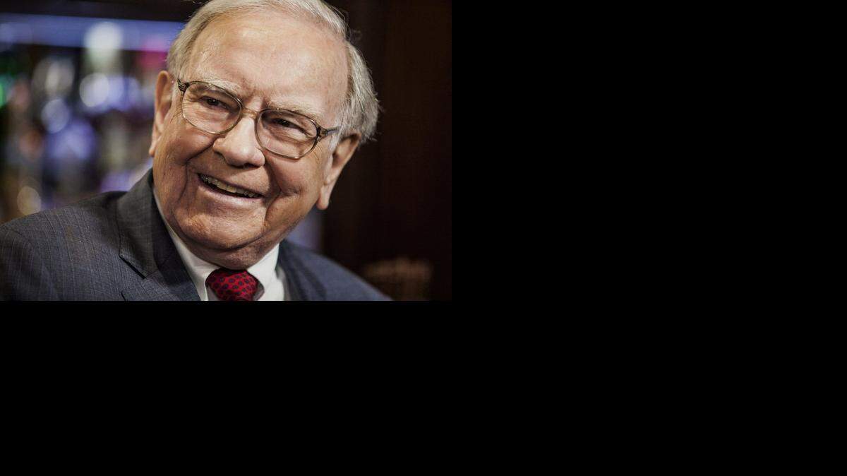 
Warren Buffett’s participation in the Burger King deal might provide some political cover for Republicans trying to stave off the Obama administration’s efforts to crack down on inversions.
