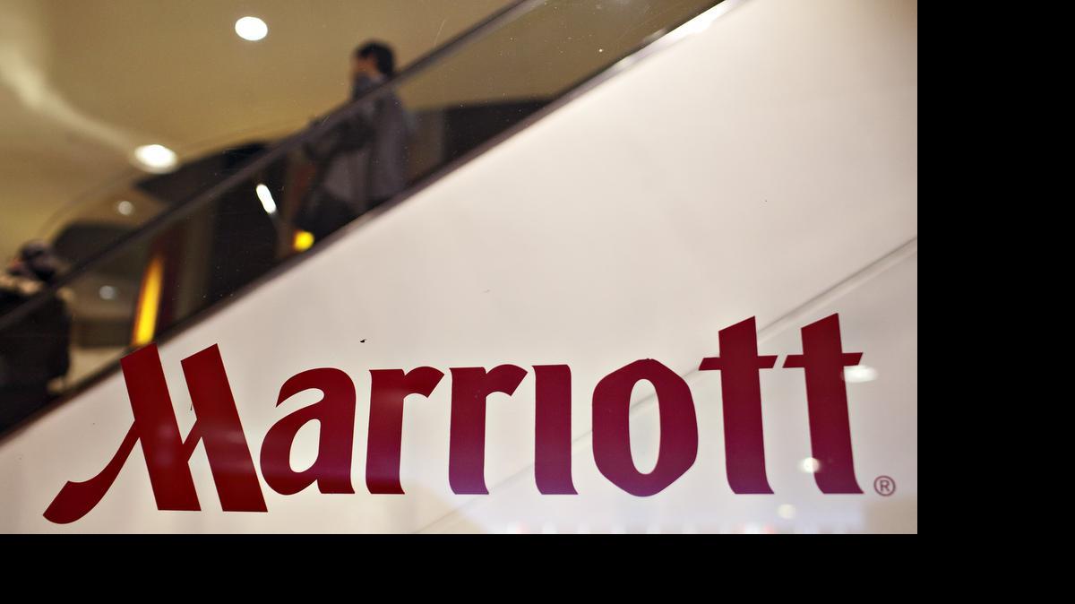 
The deal keeps the 384-room hotel under the Marriott flag.
