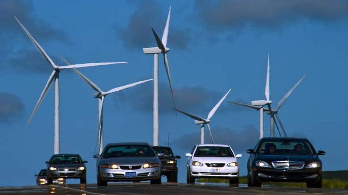 
Supporters of the Grain Belt Express have said it will deliver low-cost renewable energy from Kansas, which is rich in wind, to other states that want or need the renewable energy.
