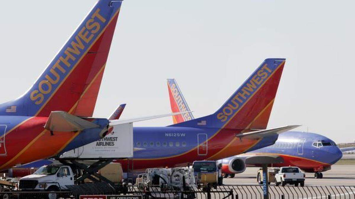 
Southwest Airlines, which provides the most service from KCI, announced the nonstop LaGuardia service last November. 
