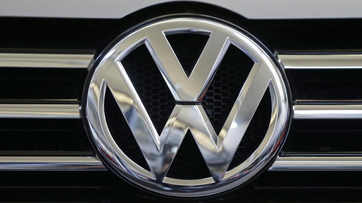 
After Volkswagen admitted that the diesels it sold in the U.S. had software deliberately designed to cheat on air quality tests, it has scrambled to conduct damage control, with its chief executive issuing an apology and the company saying it would not sell its 2015 and 2016 diesel cars in the U.S. But that did not stop Volkswagen shares from plummeting when trading opened Monday in Europe.

