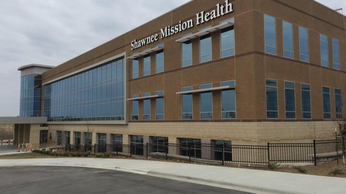 New clinic in southern Johnson County offers mammography, sports medicine