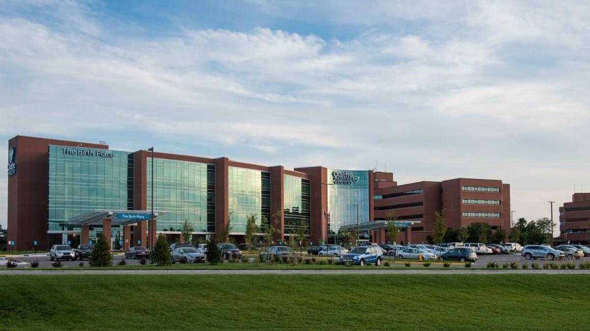 Olathe Health has been added to one of the Obamacare insurance networks in the Kansas City area, just one week before the open enrollment period ends.