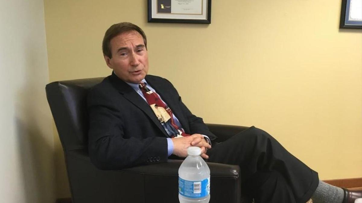 Internal emails from an opioid manufacturer under federal indictment for running an alleged kickback scheme show that Overland Park doctor Steven Simon was among prescribers that company executives held up as models to their sales force.