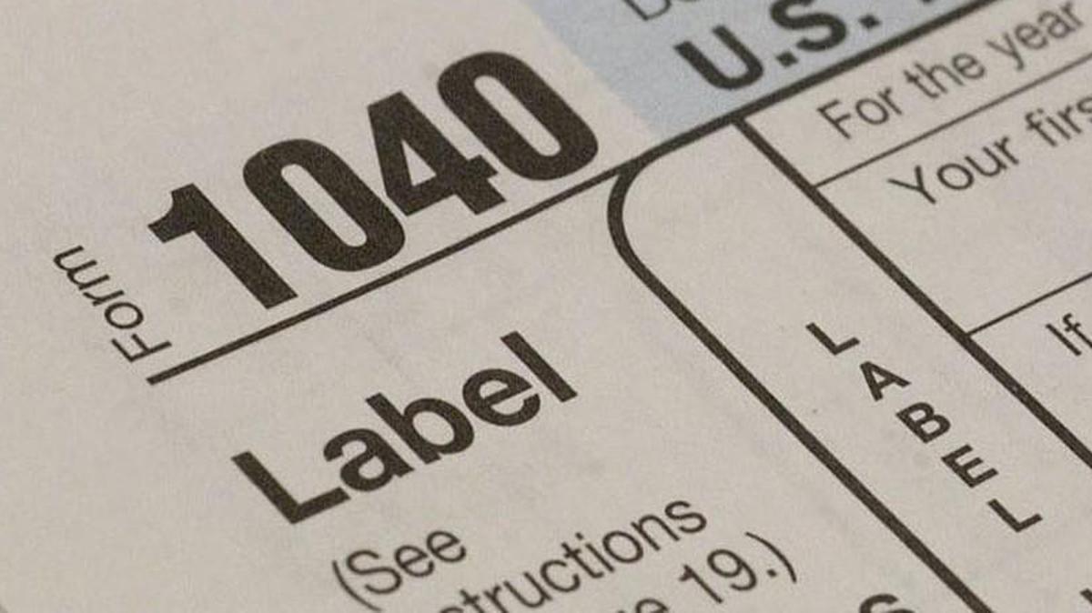 This year’s tax season calendar has some unusual aspects, including a later than usual filing deadline.