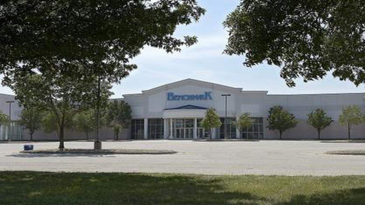 
The 160,000-square-foot former Benchmark Home Furnishings building in Olathe is being renovated to house five stores for Furniture Mall of Kansas.
