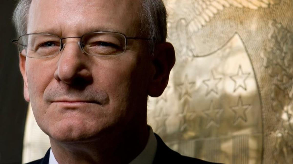 Portrait of Thomas Hoenig, President of the Federal Reserve Bank of Kansas City.