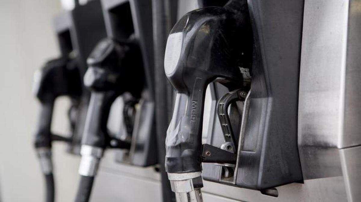 
In an additional challenge for producers, the Environmental Protection Agency is weighing whether to cut its annual requirement for ethanol blending in gasoline.
