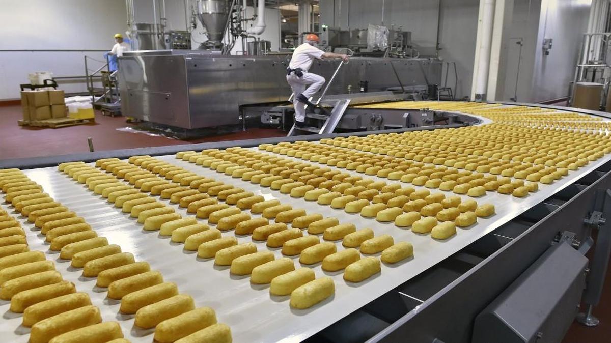 The Hostess plant in Emporia, Kan., reopened after two companies rescued the sweets company’s operations from bankruptcy. Now, Apollo Global Management and Metropoulos & Co. are reducing their holdings in the snack cake side of the business.