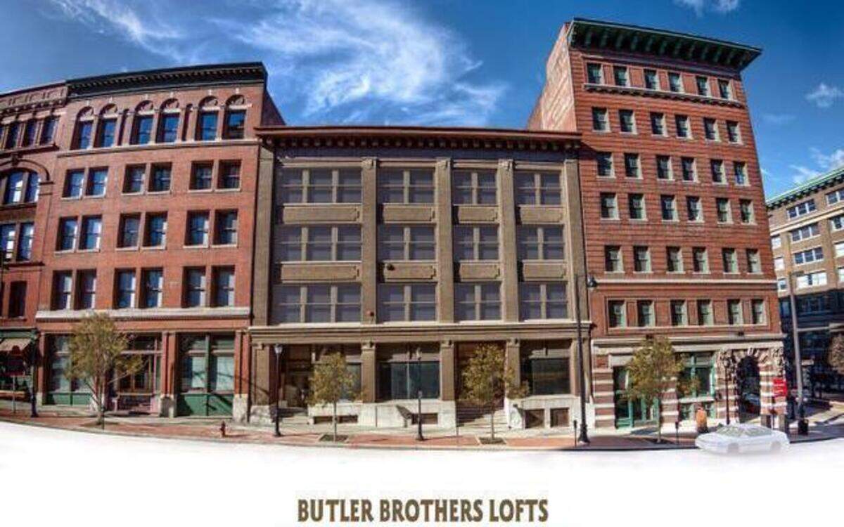 
The Bennett Family Partners development team is already seeing considerable interest in the one-bedroom apartments going in at the Butler Brothers building at 804-808 Broadway in downtown Kansas City.
