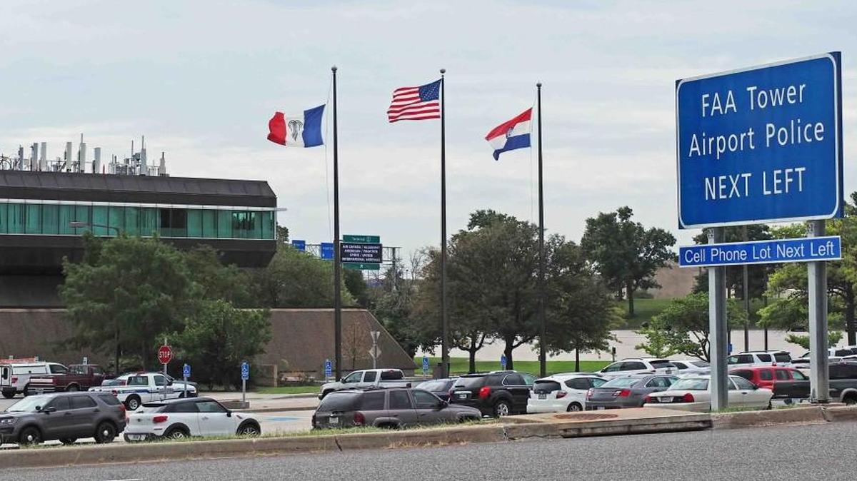 People meeting flights at Kansas City International Airport during the busy holidy travel season can use the new cellphone waiting lot near the Federal Aviation Administration air traffic control tower in the middle of the KCI complex.