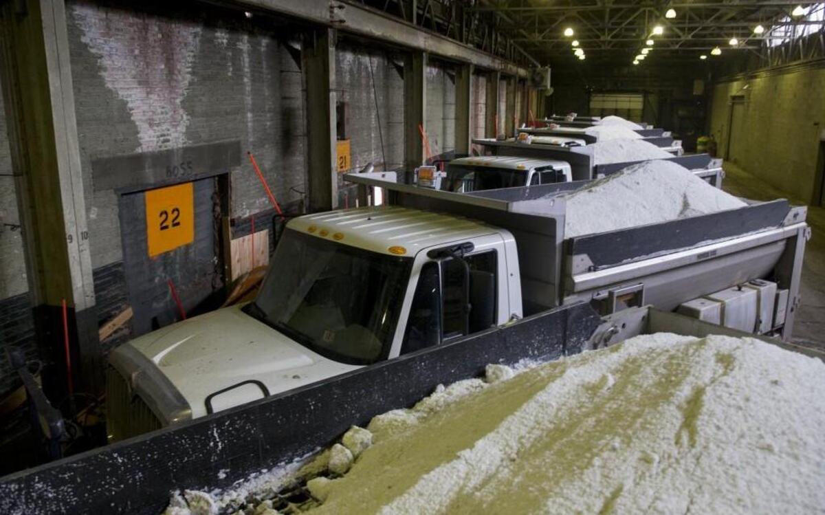 As business slowed in its road salt operation, Compass Minerals reported a sharp drop in quarterly revenue.
