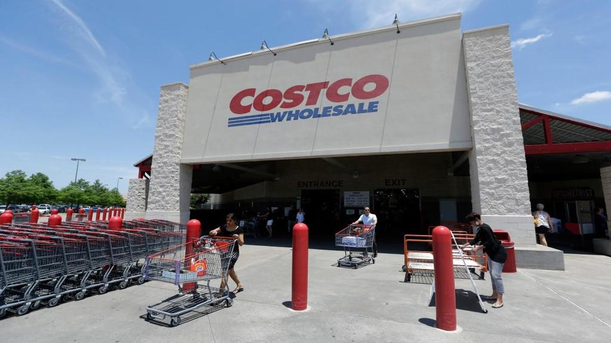According to various news reports, citing an analyst with UBS, Costco is preparing to raise its membership fees, both basic and executive, by nearly 10 percent. The change is expected to happen in late 2016 or early 2017.