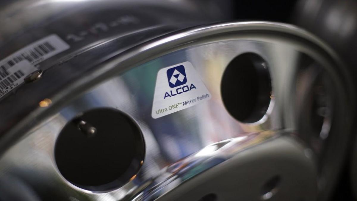 Alcoa will report its quarterly financial results Monday.
