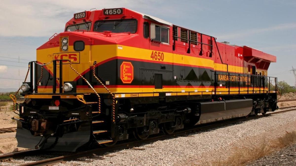 Kansas City Southern will issue its quarterly earnings report Friday.