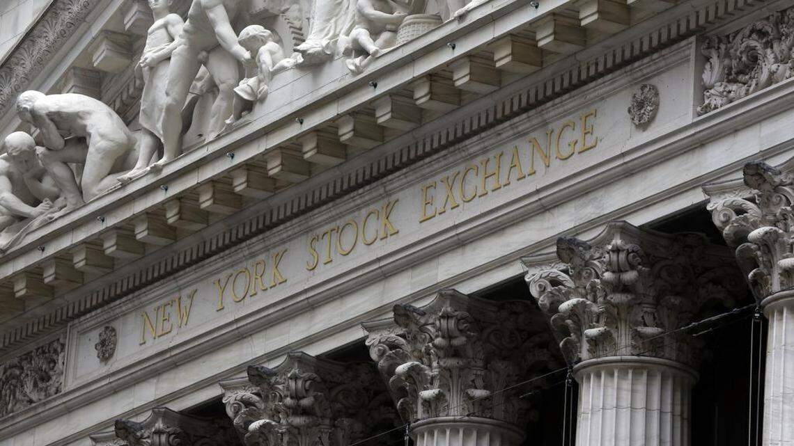 
The Standard & Poor’s 500 index fell 1.64, or 0.08 percent, to 2,104.99. The Dow Jones industrial average fell 6.84, or 0.04 percent, to 18,105.77. The Nasdaq composite fell 3.23 points, or 0.06 percent, to 5,007.79.
