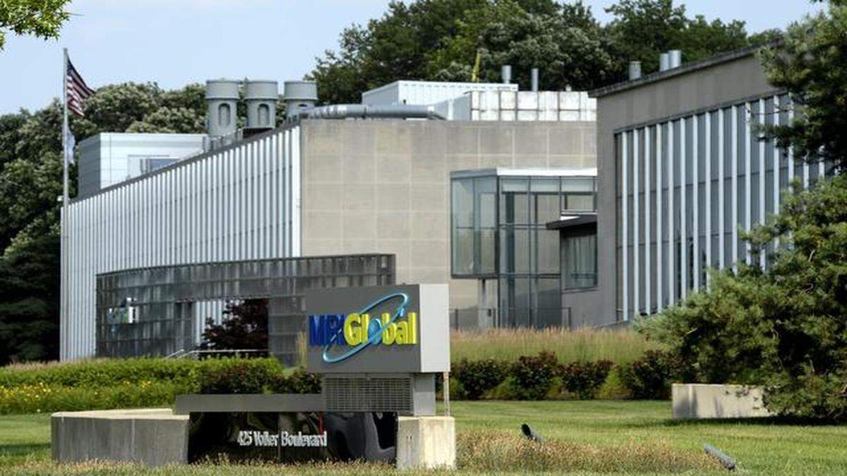 
MRIGlobal has won a 10-year contract to help develop and test drug ingredients for eventual use in human clinical trials. The contract was awarded to the Kansas City research institute through the National Institute of Neurological Disorders and Stroke.
