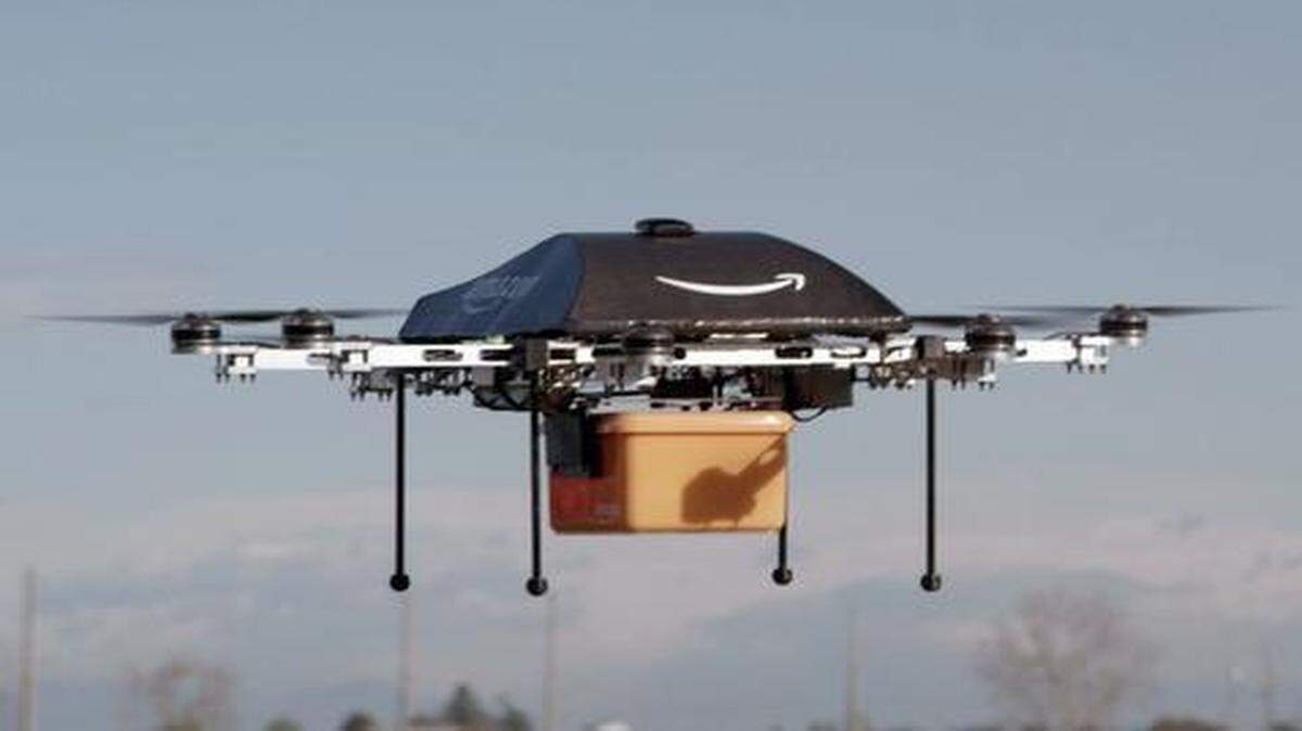 
The Federal Aviation Administration said Amazon.com can fly its experimental drones only during the day, within 400 feet of the ground and within sight of an operator who has a traditional pilot’s license.
