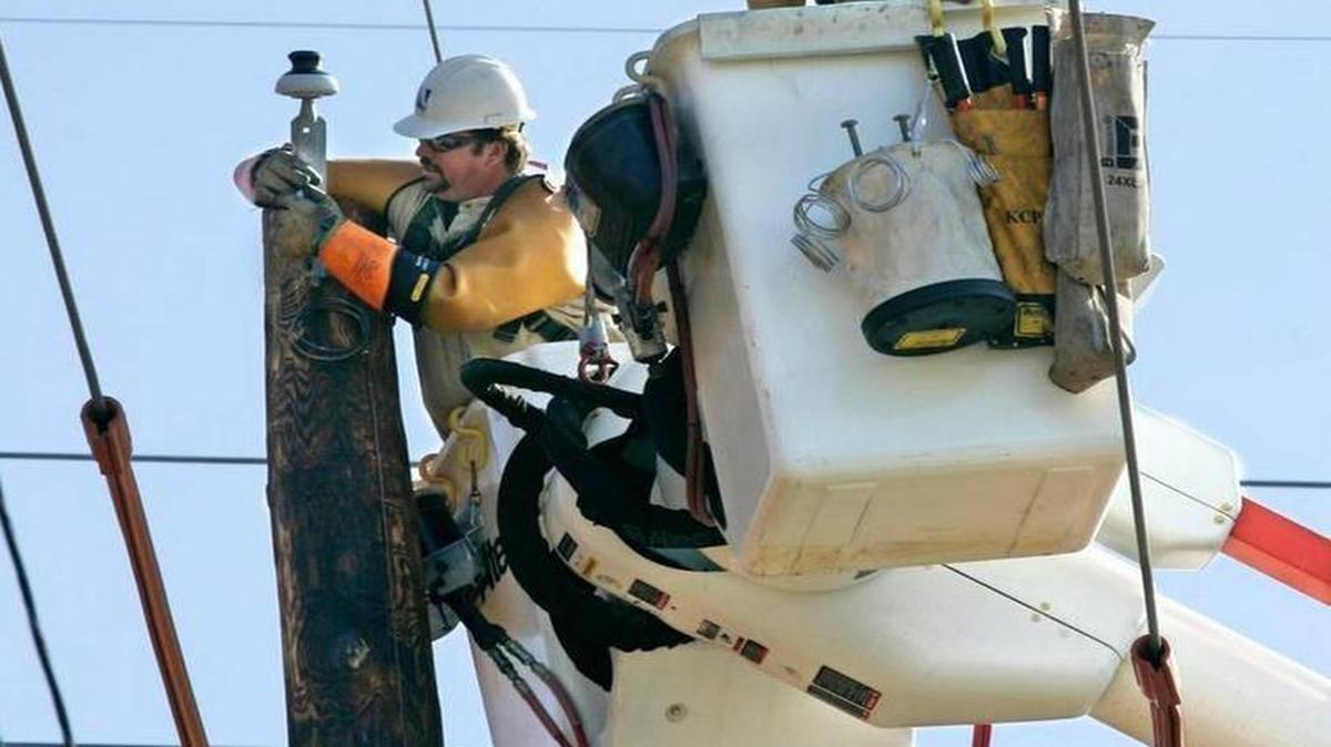 Great Plains Energy Inc., which owns Kansas City Power & Light Co., announced a boost in earnings in the third quarter.