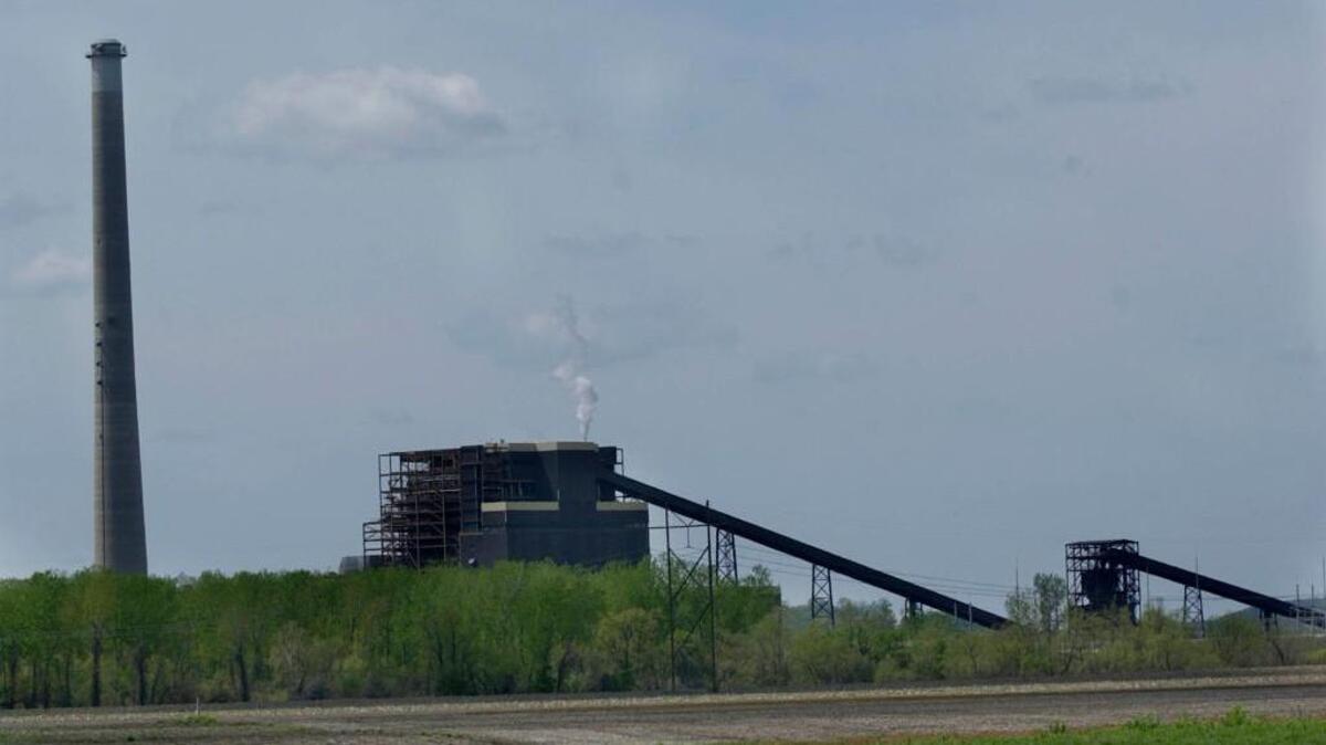 Great Plains Energy, the parent company of electric utility Kansas City Power & Light, continues to negotiate on a possible merger with Topeka-based utility Westar Energy.