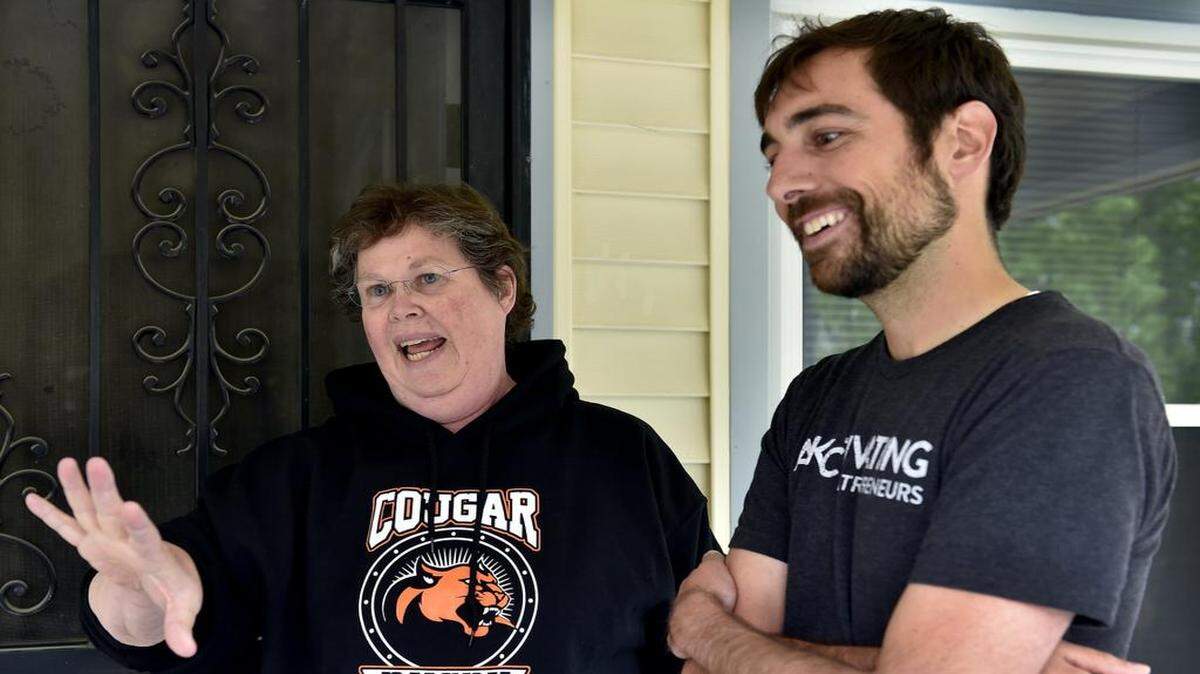 Jean Flaherty, a longtime resident of the neighborhood near State Line Road and 45th Street, spoke recently about her initial concerns with Adam Arredondo’s project. Flaherty helped initiate a petition regarding the project, but now the two keep in close contact about developments.